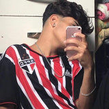 Minha camisa chegou perfeita, tecido leve e de ótima qualidade. Já indiquei para meus amigos do futebol, todos querem também!